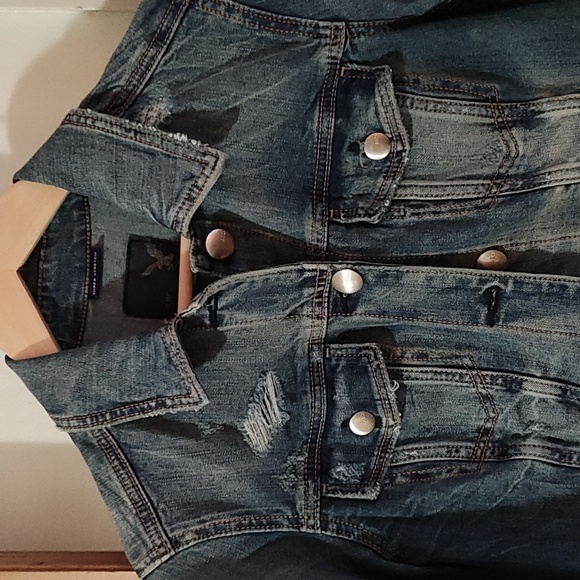 AEO Stretch Denim Jean Jacket - Picture 2 of 3